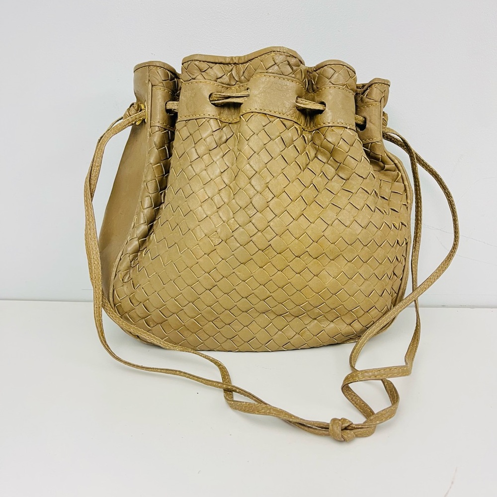 Vintage Taupe Woven Faux Leather Drawstring Shoulder Bag